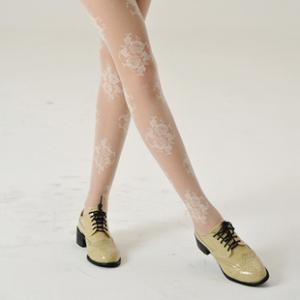 Vintage Lace White Flowers Tights..